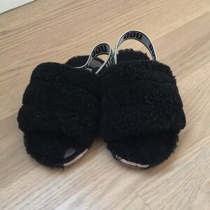 Ugg slippers size 7